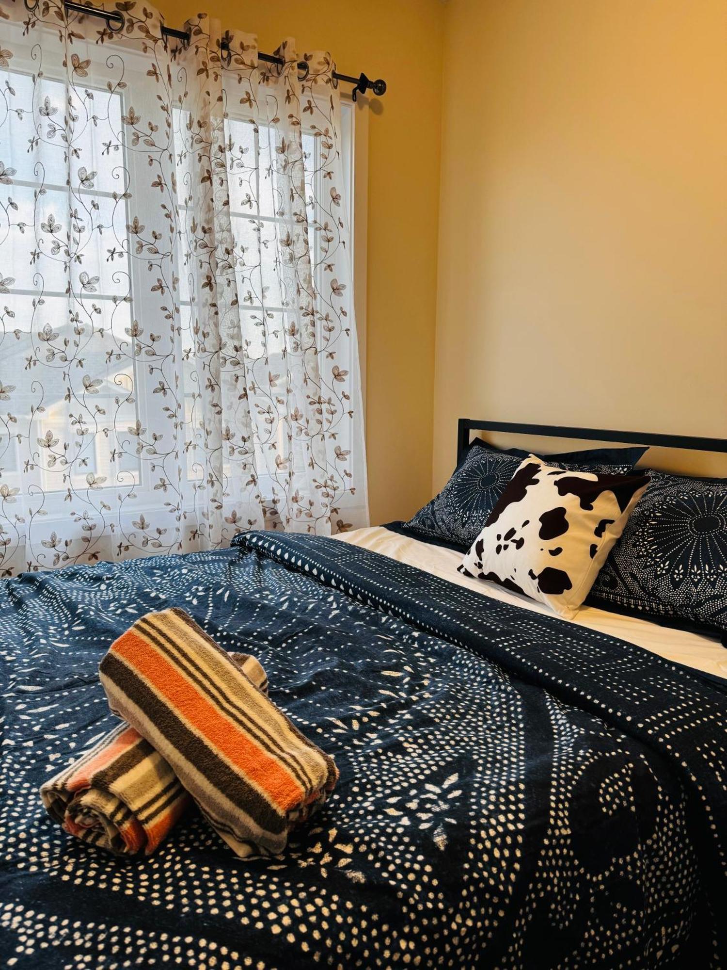 Have Whole House To Yourself Thorold Екстериор снимка